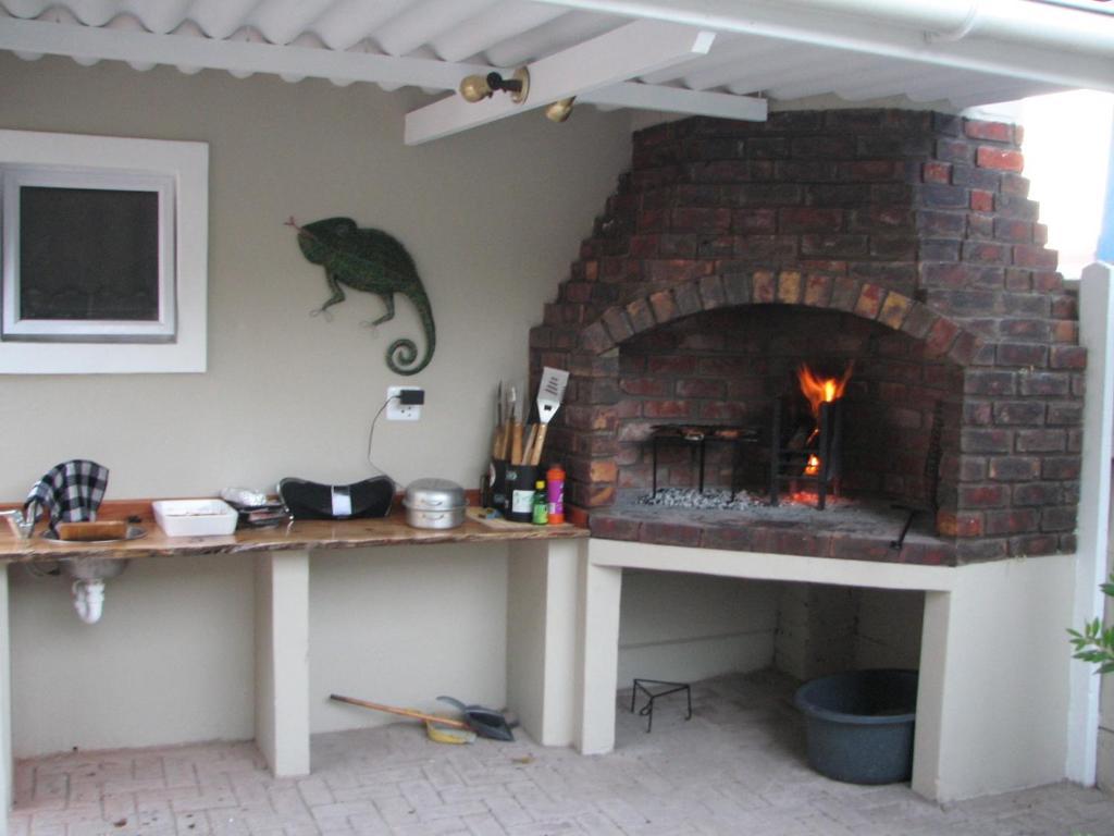 Jembjo'S Knysna Lodge & Backpackers Bagian luar foto