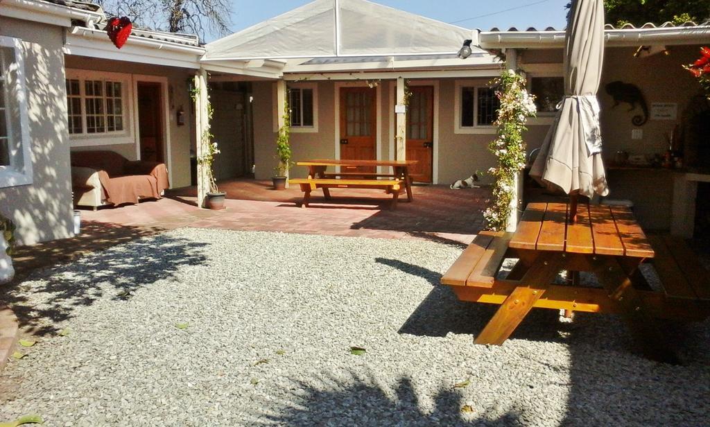 Jembjo'S Knysna Lodge & Backpackers Bagian luar foto